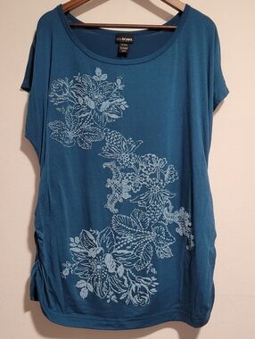 Lane Bryant Scoop-Neck Short Sleeve Top with Beaded Floral Design, Teal, 18/20W